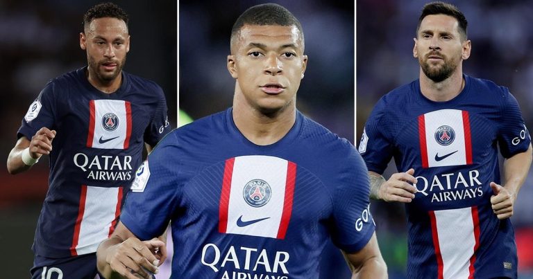 Kylian Mbappe atumye Messi na Neymar basohoka muri PSG igitaraganya.