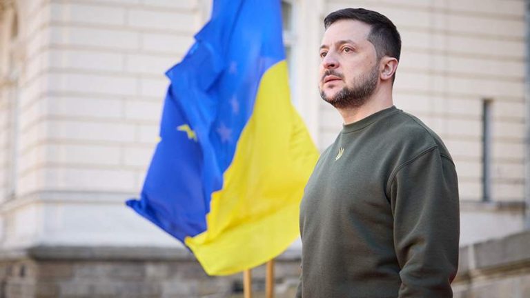 Hari amakuru adasanzwe avuga ko perezida Zelenskiy agiye kwicwa vuba aha.