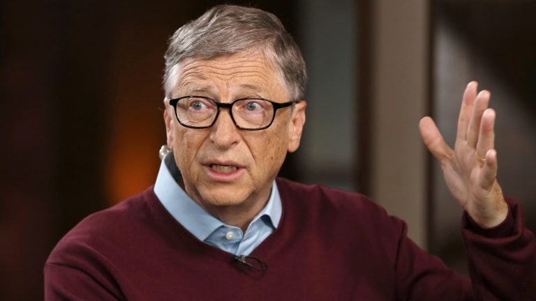 Bill Gates yafashwe amajwi asaba abayobozi bakomeye ku isi gutangira kugabanya abaturage kuko abakene babangamiye abakire.