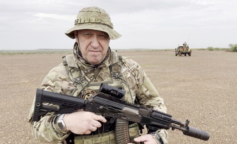 Nyuma y’amezi abiri agerageje guhirika Putin ku butegetsi ahise apfa. Prigozhin yari muntu ki?