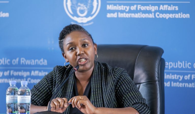 U Rwanda mu masezerano akomeye na Amerika: Abimukira 250, barimo n’abakatiwe, bagiye koherezwa mu Rwanda!